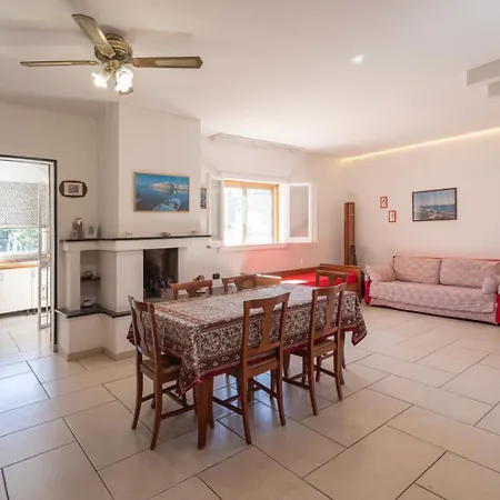 Apartment Antonella N1 E N2 Rivabella